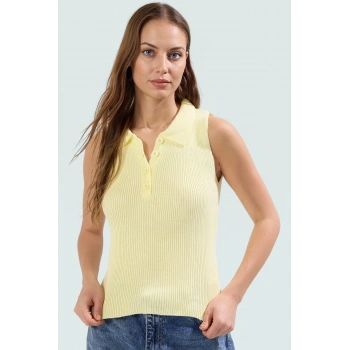 Regular Fit Akrilik Triko Bluz Polo Yaka Kolsuz Rahat Ve Şık Görünüm