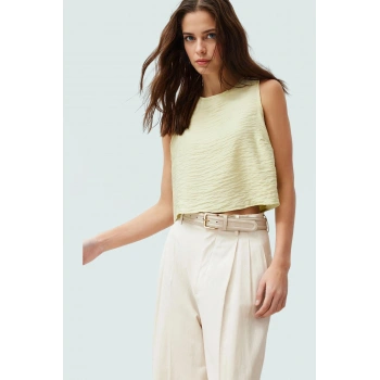 Regular Kalıp Polyester Crop Bluz Bisiklet Yaka Aerobin Dokuma Yazlık Yüksek Kalite