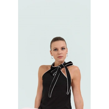 Şık Halter Yaka Bluz Kontrast Biye Detaylı Yazlık Rahat Ve Kullanım Zarifane Tasarım