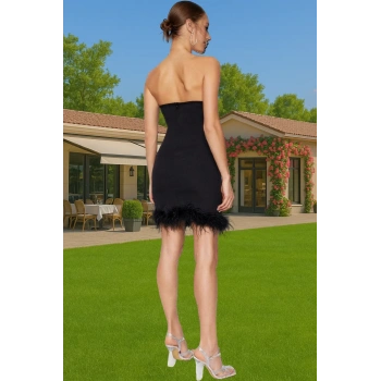 Şık Halter Yaka Mini Abiye Elbise Finike Dokuma Kumaştan Özel Günler İçin Dayanıklı Malzeme