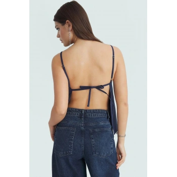 Şık Kadın Bluz Polyester Elastan Karışımı İnce Askılı Kare Yaka Premium Kalite