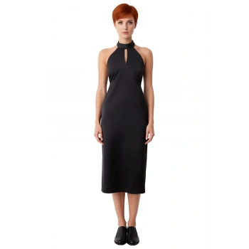 Şık Kadın Saten Midi Elbise Halter Yaka Tasarımı Ile Etkileyici Bir Görünüm Sunuyor Kaliteli