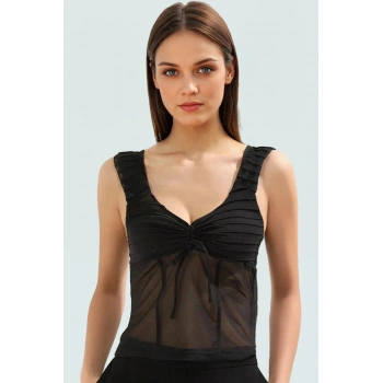 Şık V Yaka Fitted Tül Örme Bluz Modern Stil Seçkin Malzeme Mükemmel Uyum