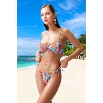 Tasarım Bikini Takımı Ergonomik Kesim Yaz Koleksiyonu Plaj Ve Havuz İçin Klora Dayanıklı