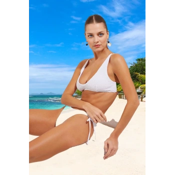 Tasarım Bikini Takımı Esnek Kumaş Klora Dayanıklı Premium Kalite Hızlı Kuruyan Su Sporları İçin