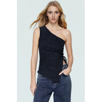 Tek Omuz Pamuklu Örme Bluz Asimetrik Yaka Yazlık Casual Özenle Seçilmiş Seçkin Malzeme Trend Tasarım