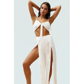 Viskoz Dokuma Kumaştan Feminen Yazlık Bluz Pantolon Takım Günlük Kullanım İçin Premium Kalite