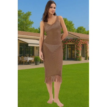Vücuda Oturan Örme Maxi Elbise Püskül Detayı Rahat Yazlık Model Özenle Seçilmiş Modern Stil