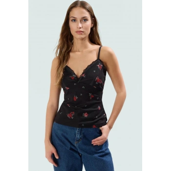 Yazlık Çiçekli Desenli Fitted V Yaka Kolsuz Bluz Premium Kalite Şık Görünüm Uzun Ömürlü