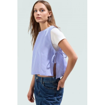 Yazlık Çizgili Bisiklet Yaka Crop Bluz Rahat Günlük Stil Özenle Seçilmiş Profesyonel Görünüm