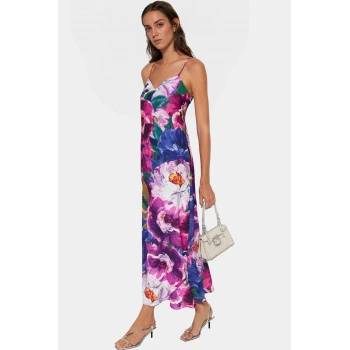 Yazlık Çok Çiçek Desenli Saten Maxi Elbise Rahat A Kesim V Yaka Zarifane Tasarım