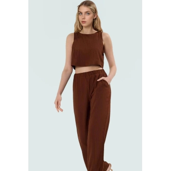 Yazlık Kadın Crop Bluz Pantolon Takımı Polyester Crinkle Dokuma Rahat Kullanım Modern Stil