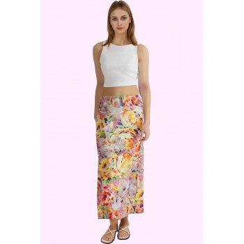 Yazlık Kadın Etek Çok Çiçek Desenli Balık Kesim Dokuma Krep Günlük Kullanım Modern Tasarım