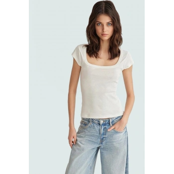 Yazlık Kısa Kollu Bluz Kare Yaka Fitted %100 Pamuk Profesyonel Görünüm Günlük Kullanım İçin