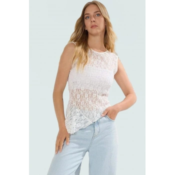 Yazlık Kolsuz Dantel Bluz Fitted %99 Poliamid Rahat Günlük Stil Özenle Seçilmiş Uzun Ömürlü