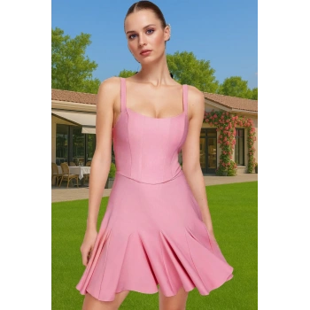 Yazlık Mini Elbise Polyester Karışımlı A Kesim Elbise Seçkin Malzeme Özenle Seçilmiş Trend Tasarım