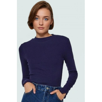 Yazlık Pamuklu Örme Bluz Basic Dik Yaka Düğmeli Manşet Detay Özenle Seçilmiş Rahat Ve Şık