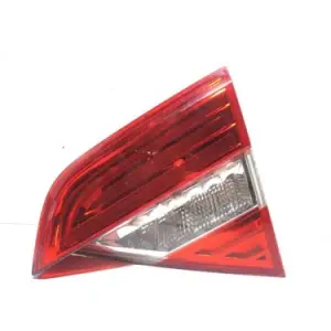 Skoda Super B 2013-2015 Sağ İç Led Stop