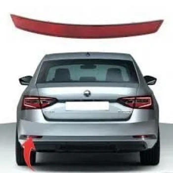 Skoda Super B 2008-2015 Arka Tampon Reflektör Sol