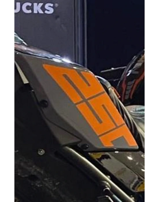 CF Moto NK250 Arka Kuyruk Altı 250 Sticker Etiket Turuncu