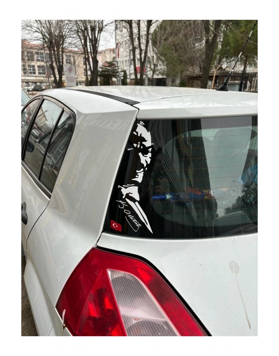 Oto aksesuar sticker beyaz folyo Atatürk silüeti ve imzası