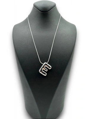 Yeni Sezon İthal Seri Balon Tasarım Gümüş Renk E Harfi 45 Cm Çelik Kadın Kolye