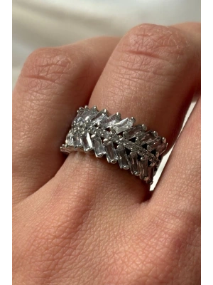 Exclusive Seri Ayarlanabilir Kararmaz Çapraz Trapez Zirkon Taşlı Kadın Çelik Yüzük