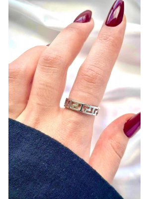 Premium Seri Font Tasarım Cilalı Ayarlanabilir Kadın Yüzük