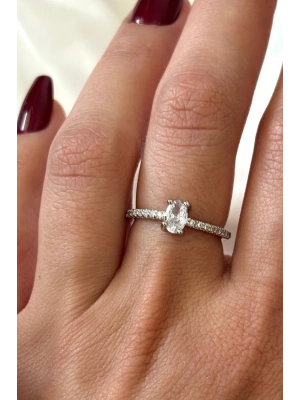 İthal Seri Zarif Oval Zirkon Taşlı Yarım Tur Tasarım Ayarlanabilir Kadın Çelik Yüzük