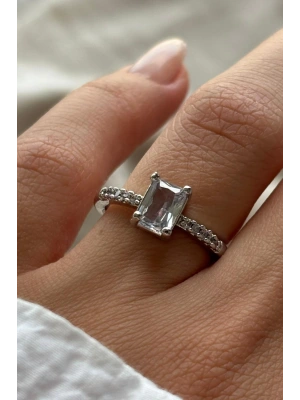 Lustre Klasik Baget Kesim Taşlı Sıra Bant Tek Taş Ayarlanabilir Kadın Yüzük