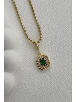 Premium Seri Renk Atmaz Yeşil Baget Taşlı Kare Tasarım Serenay Leyla Kadın Çelik Kolye