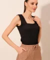0476 Sıfır Kol Örme Bluz  Siyah