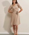 2370 Kuşaklı Örme Elbise  Bej
