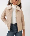 5202 Peluş Detaylı Kapitone Mont  Bej