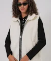 6793 Peluş Yelek  Beyaz