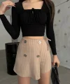 Bej Düğme Detaylı İtalyan Çizgili Şort Etek