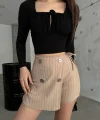 Bej Düğme Detaylı İtalyan Çizgili Şort Etek