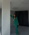 BEL DEKOLTELİ TOKALI ELBİSE SATEN - Zümrüt