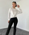 Beyaz Bisiklet Yaka Bluz