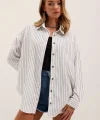 Beyaz Siyah Çizgili Oversize Uzun Basic Gömlek 3900