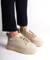 BRIANNA Bağcıklı Ortopedik Taban Renkli Taş Dekorlu Kadın Sneaker Spor Ayakkabı  CKT - Krem/Altın