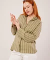 Düğmeli Ve Çizgi Detaylı Yeşil Gömlek