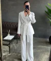 Ekru Beli Kuşaklı Ceket Ve Pantolon Parlak Takım