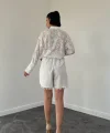 Ekru Dantelli Gömlek Ve Ponpolu Şort Takım