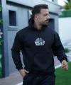 Erkek Oversize Üç İplik Kapüşonlu Sweatshirt – Siyah Sırt ve Ön Baskılı, Kanguru Cepli, Rahat Kalıp, İçi Pamuklu ModeL-Siyah