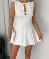 Göğüs Bağlamalı Kolsuz Mini Boy Elbise - Beyaz