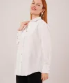 İnce Çizgi Detaylı Beyaz Gömlek