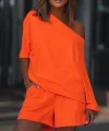 Kadın Kayık Yaka Salaş Iki Iplik Bluz Ve şort Ikili Takım