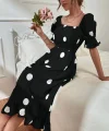Kadın Kısa Kollu Kollar Ve Etek Ucu Volanlı üst Gipeli Puantiyeli Krep Elbise