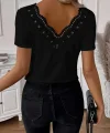 Kadın Kısa Kollu V Yakalı Arkası Dantelli Viskon Bluz